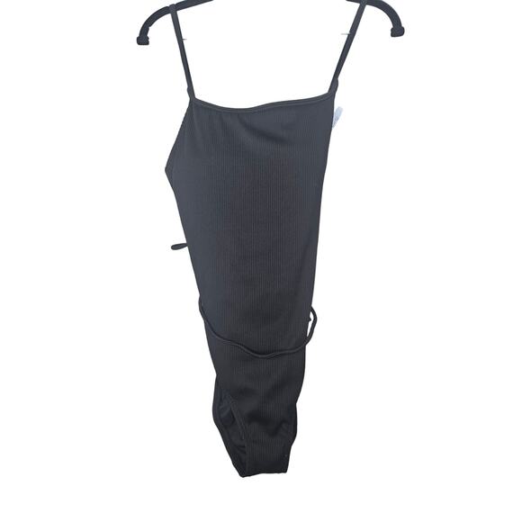 NEW no tags Ann Taylor LOFT M Beach Ribbed Belted One Piece Swimsuit Black - Picture 2 of 5